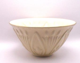 Vintage Lenox Tulip Motif 24-K Gold Trimmed Round Serving Bowl