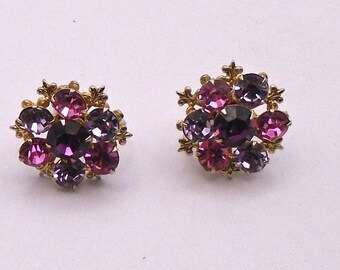 Vintage Goldtone Rhinestone Cluster Screw- Back Earrings