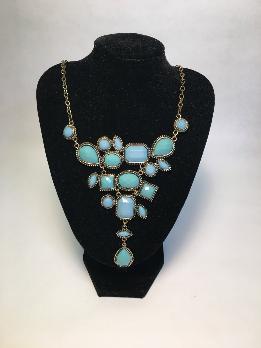 Vintage Turquoise Costume Bib Necklace and Matching Pierced Drop ...