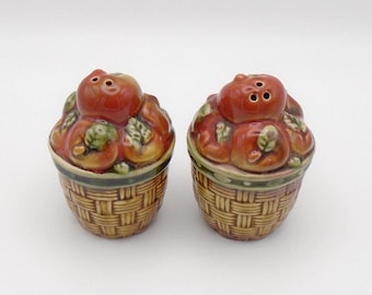 Vintage Kitchen Ceramic Apple Basket Salt Pepper Shaker Set