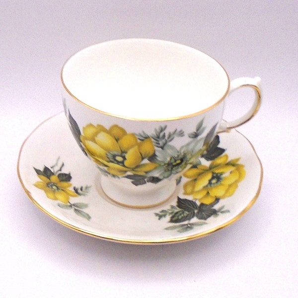 Vintage Queen Anne Bone China Floral Teacup and Saucer - Made in England