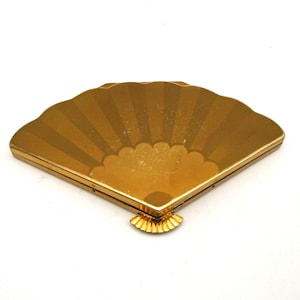 Vintage Wadsworth Goldtone Fan Shaped Powder Mirror Compact, Made in USA, Circa 1940&#39;s