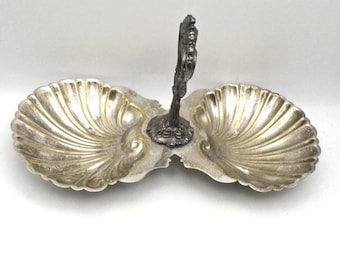Vintage Crown Silver Company Double Scallop Shell-Shaped Serving Dish, Silver Plated, Crown Crest Mark with C S, Brookline MA, 1935-1950