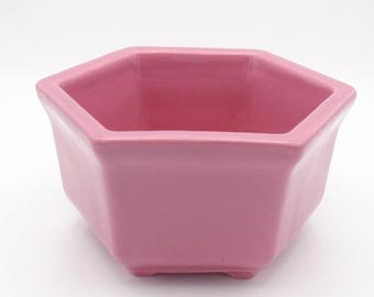 Vintage Art Deco/Mid-Century Modern Small Pink Hexagon Planter, Haeger, 4002, U.S.A.