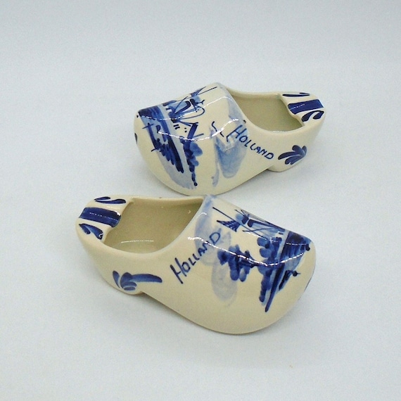 Vintage Delft Blue Clog Ashtrays: Dutch Windmill Scene Trinket Holders