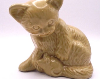Vintage Brown Cat with Mouse Ceramic Figurine K's Collection, Japan 1970's