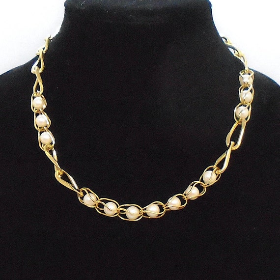 Vintage Goldtone Chunky Chain and Caged Pearl Nec… - image 1