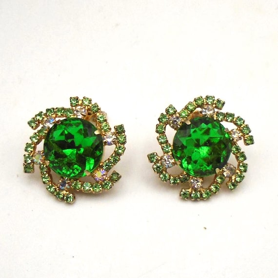 Vintage Emerald Green Rhinestone Clip-On Earrings, Goldtone Back, Circa 1950's