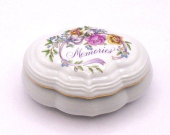 Vintage Avon Musical Jewelry Box "Memories Are for Sharing" - Trinket Box, Vanity Piece, 1983 Plays "Try to Remember"