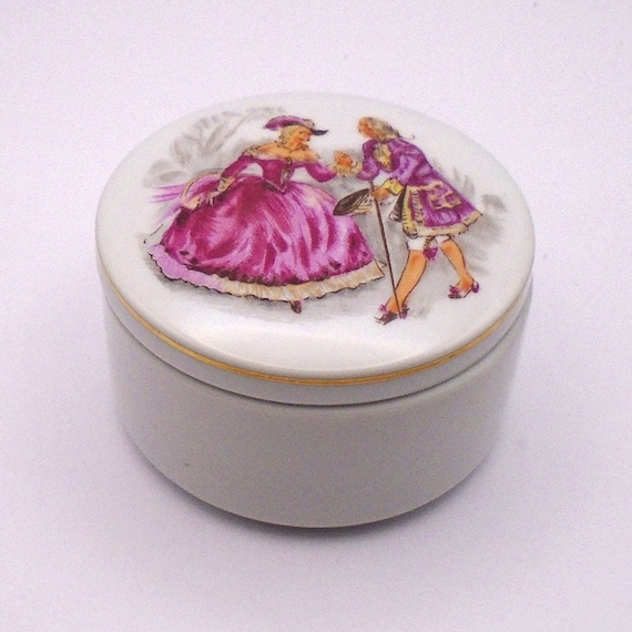 Vintage 1970's Porcelain La Parisienne Courting Couple Trinket Box