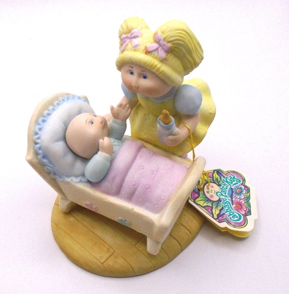 Vintage 1984 Cabbage Patch Figurine: "Getting Acquainted" Mommy and Baby, New with Tags