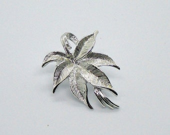 Vintage Silver Poinsettia Petals Brooch / Pin signed GERRY