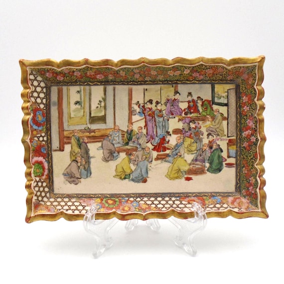 Antique 19th Century Small Hand-painted Satsuma Tray, Kinkozan Mark, Meiji era, Made in Japan
