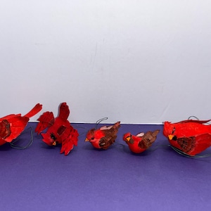 5 Vintage Spun Cotton Cardinal Bird Ornaments, Red Branch Wrap Birds Wooden Wings, Wire feet Branch Wrap Bird Ornaments, Clip on Birds