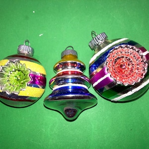 3 Radko Shiny Brite Indent Ornamente, Radko Shiny Brite Indent Ornament gestreift, 5,5 cm Shiny Brite Indent Ornament, Christopher Radko Mint
