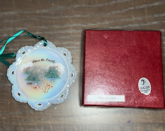 Ornamento Fenton 1989 Peace on Earth, ornamento Fenton fiocco di neve dipinto a mano, ornamento Fenton Peace, Fenton 1989 Peace, nuovo nella scatola
