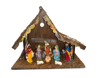 Maison avec colonne romaine et cabane pour crèche 35x35x25 cm | vente en ligne sur