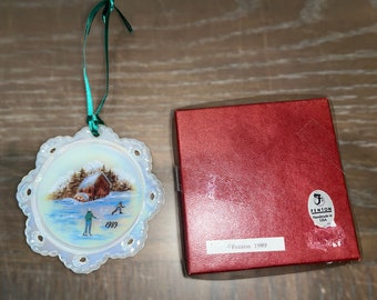Fenton Ice Skating 1989 Year Ornament, Hand Painted Fenton Snowflake Ornament, Fenton Winter Scene Ornament, Fenton 1989 Skaters, New in Box