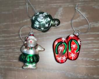 3 ornamenti Hula vintage, ornamento tartaruga marina in vetro soffiato, ornamento infradito, ornamento Hula Santa, ornamenti da spiaggia, ornamenti Hawaii, menta