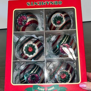 6 Jumbo Radko Indent Ornamente, große Radko Shiny Brite Ornamente, Radko 3 &quot;Indent Ornament, Radko Shiny Brite Box, neu in Box