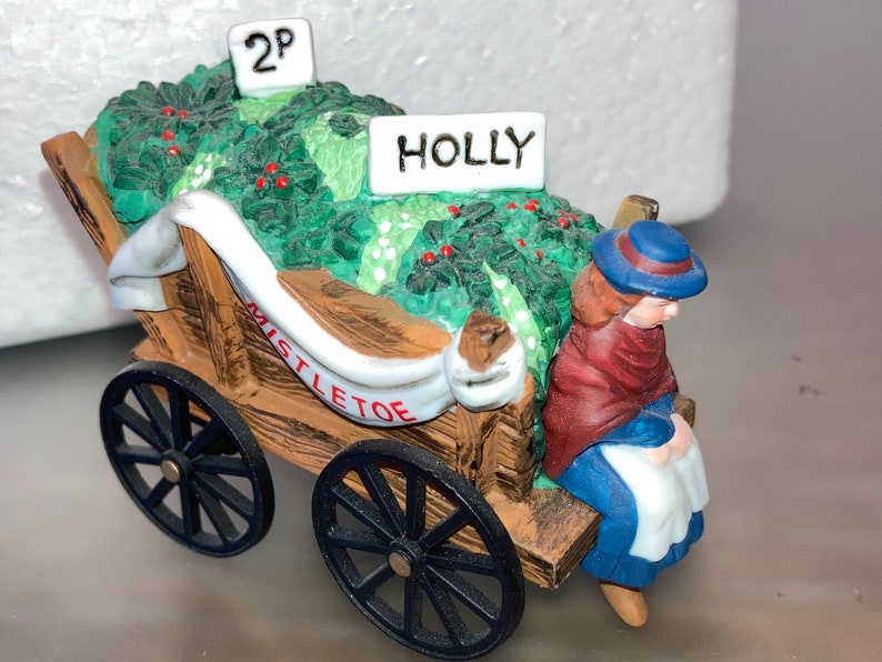 Department 56 Chelsea Market Mistletoe Monger & Cart
