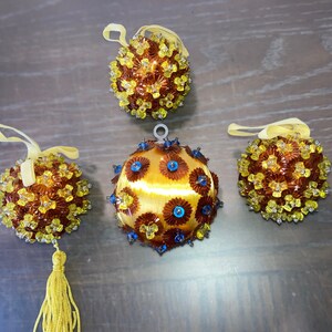 4 Vintage Gold Copper Handmade Ornament, Copper Gold Sequin Ornament, Vintage Push Pin Handmade Christmas Ornament, Satin Gold Ornament Lot