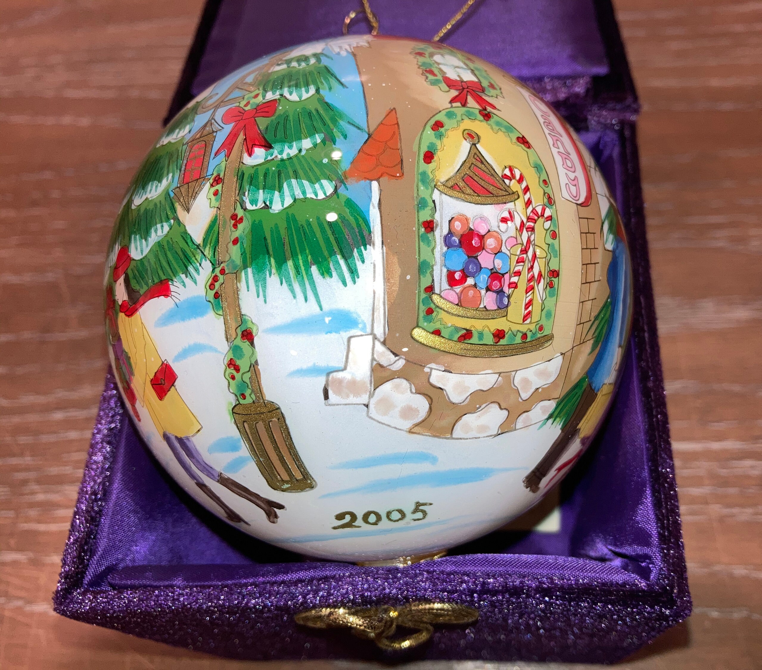 Li Bien 2005 Christmas Ornament, Li Bien Shopping 2005 Ornament, Large Li Bien 2005, Hand Painted Family Shopping