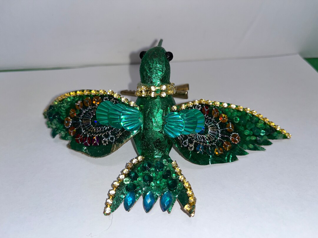 Vintage Clip on Bird Ornament, Metallic Green Jeweled Bird, Sequin