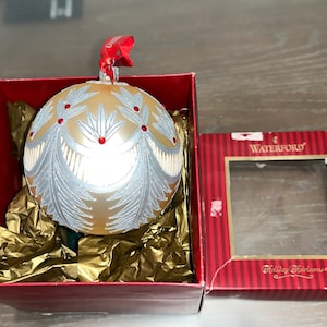 Waterford Heirlooms Winter Wonderland Ball, Waterford 139049, Waterford 5&quot; Ornament, Waterford Champagne Silver Glittered Ornament, in Box