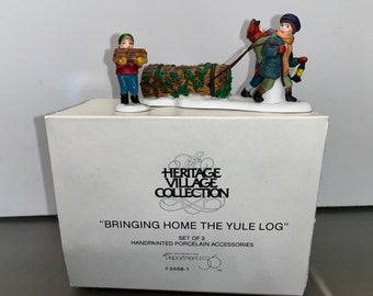 vintage Dept 56 55581, Dept 56 Rapporter la bûche de Noël à la maison, Neuf dans la boîte, vintage Dept 56 Village, Dept 56 Figurines avec arbre, Fille disparue