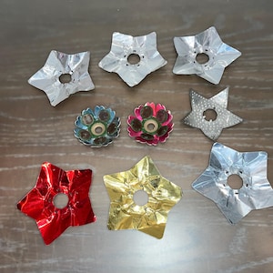 9 Vintage Light Reflector Cups, 7 Tin Star Light Reflectors, 2 Foil Flower Reflectors, Vintage 3 3/4&quot; Colored Star Reflectors, Good