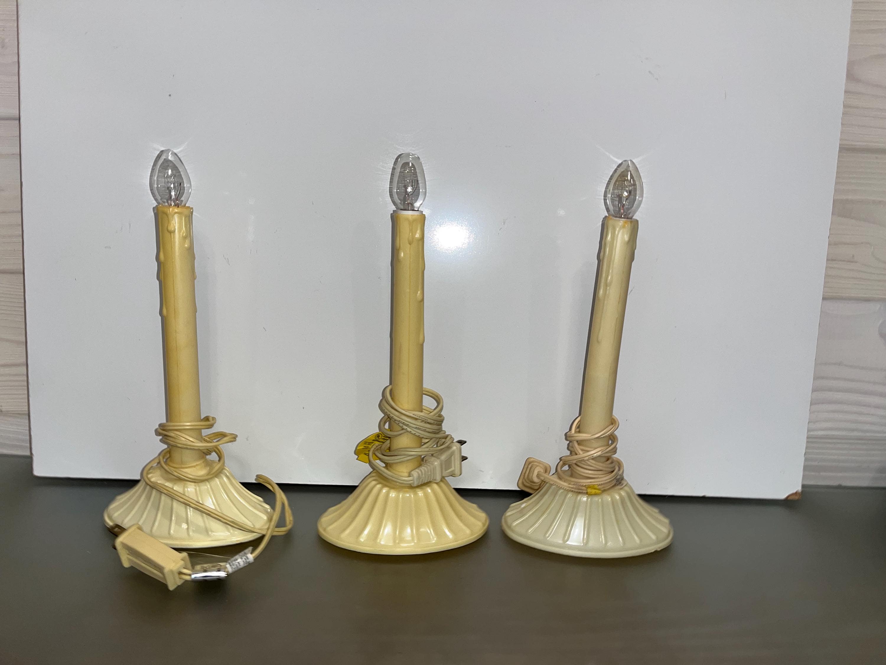 ヴィンテージの窓用キャンドルライト3個、実用的なキャンドル