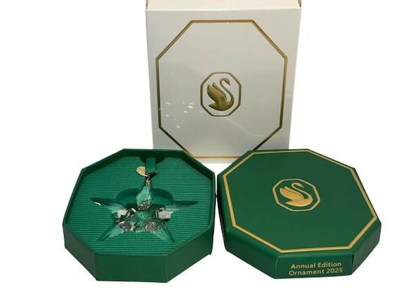 Swarovski Crystal 2025 Ornament, Swarovski 5691172, Swarovski Annual Snowflake 2025, New in Box with Tags and Outer Sleeve