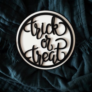 Trick or Treat deurbordje | Halloween-bord| Circulair herfstdecor | Buiten Halloween-decor | Halloween Eenvoudig | Minimalistisch Halloween-decor