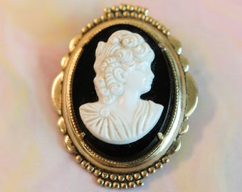 Vintage Victorian Lady Black Cameo Brooch, Black Cameo Gold Brooch, Vintage Clothing Pin, Victorian Lady Pendant