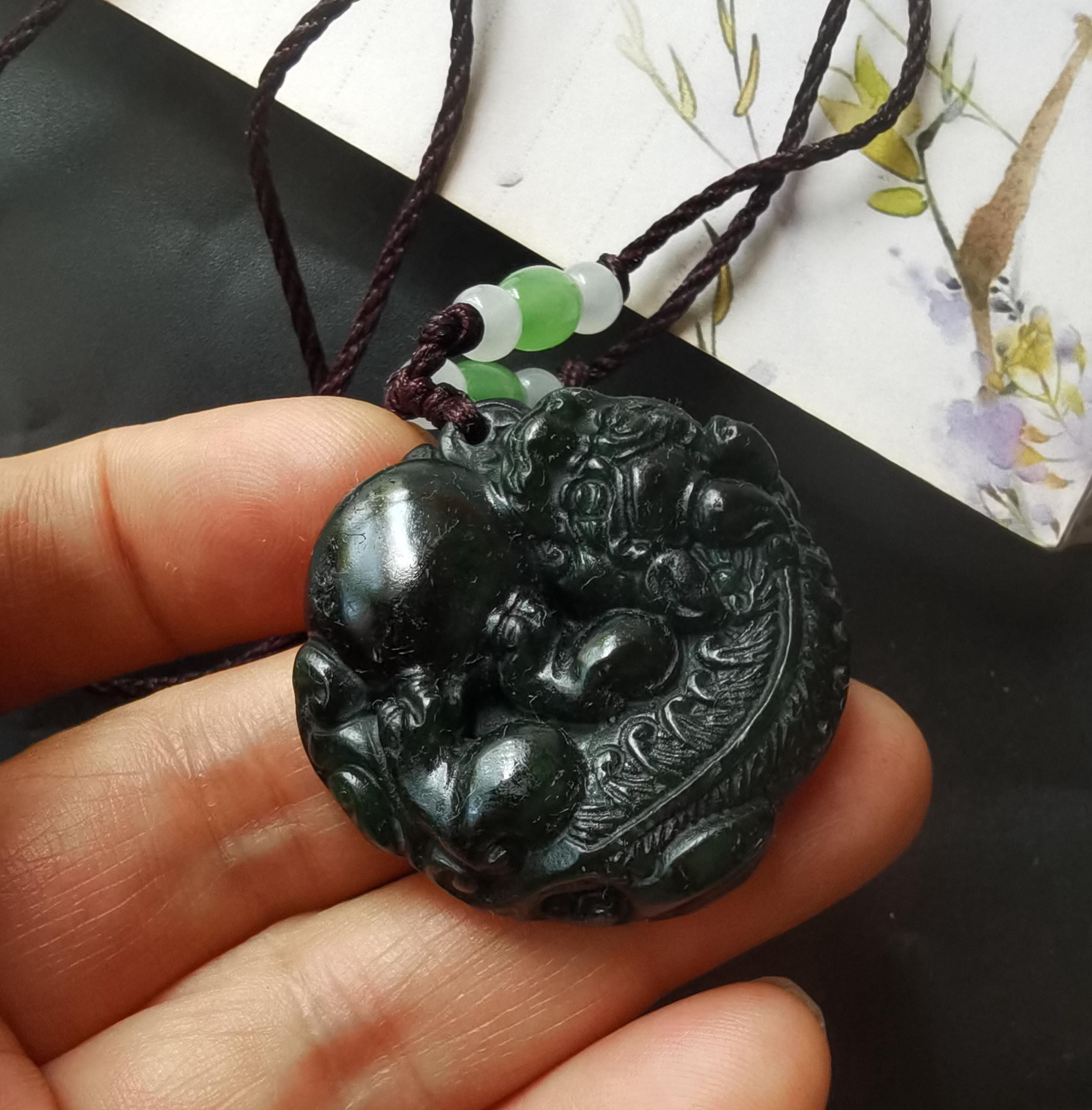 3D貔貅龍黒翡翠ペンダント：天然石お守りネックレス - Etsy 日本