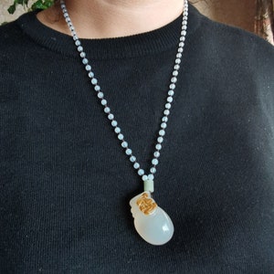 wallet,purse Pendant necklace,carved natural Agate stone,white,Blessing,Holiday gift,Mother&#39;s Day,Valentine&#39;s Day