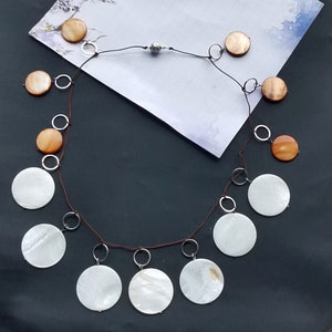 20&quot; Coin circle white brown shell,mop,mother of pearl,gemstone,Beaded Necklace,Statement knotted Necklace,  -07