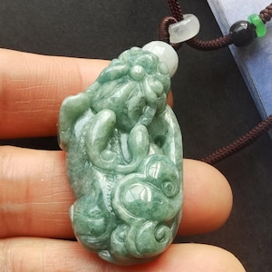 Jadeite Pixiu Dragon Amulett Anhänger: Naturstein-Halskette