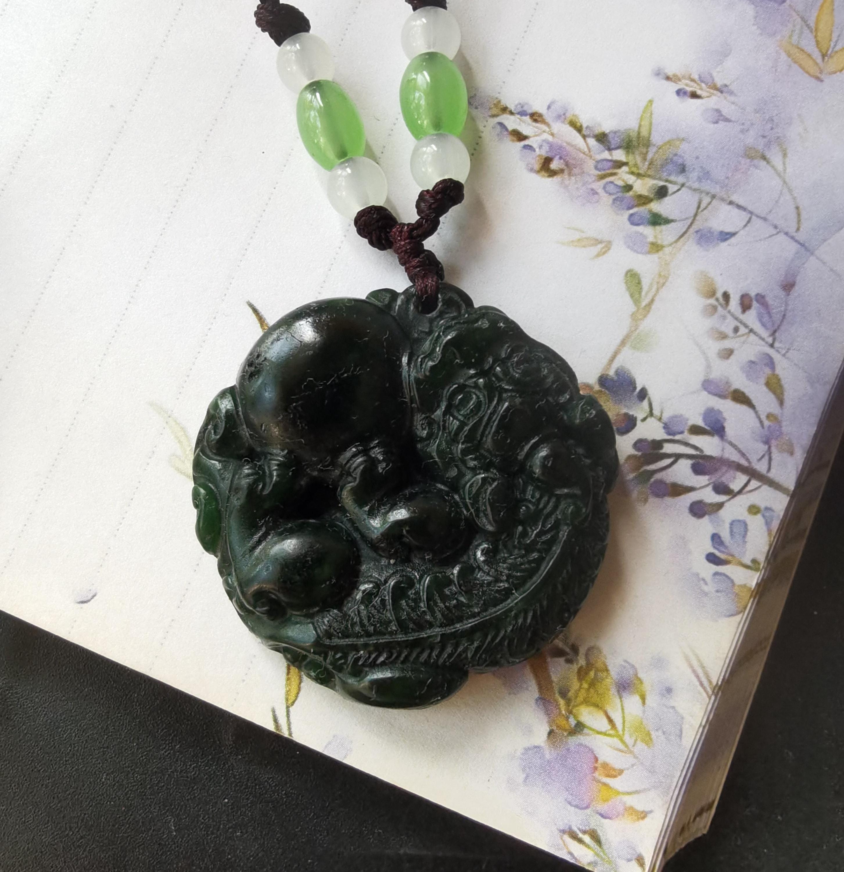 3D貔貅龍黒翡翠ペンダント：天然石お守りネックレス - Etsy 日本