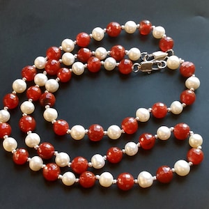 One set,Faceted Carnelian,red Agate stone,white freshwater pearl,necklace bracelet,Round 8mm,Baroque pearl,gemstone,Beaded knotted Necklace