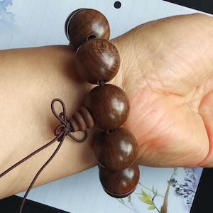 20mm chunky brown wood Bracelet, Womens Wood Bracelet, Mens Wood Bracelet,Beaded Bracelet, Unisex Bead Bracelet,elastic wood mala bracelet