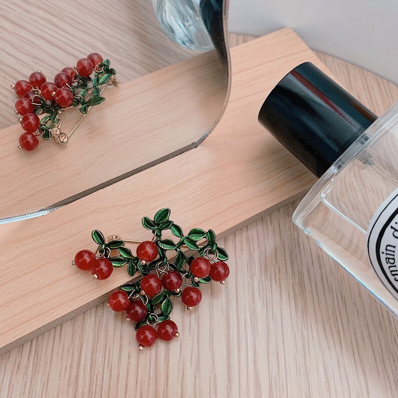 Only oneRed Fruitful BroochHandmade with passion