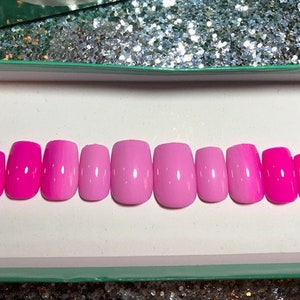 Light Pink to Dark Vertical Ombre Press On Nails | Glue on Fake Fingernails | Long Short Nails | Coffin Almond Square Ballerina