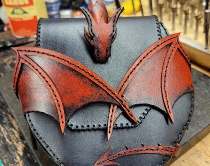 SLOUCH SHOULDER BAG HEART OF A DRAGON