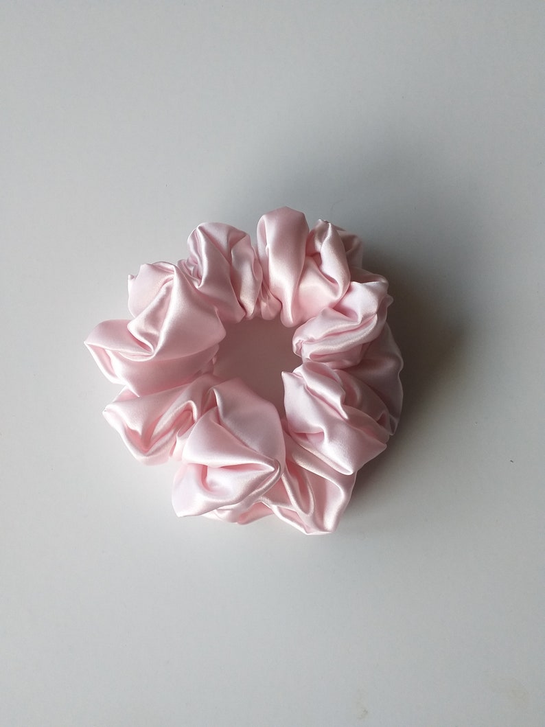 Handmade Pink Silk Scrunchies scrunchie scrunchy handmade by ScrunchiesTresors