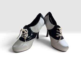 Black /White Women's Saddle Shoes: 1/2 Inch Platform Lace-Up Heels, 50's Oxford Style