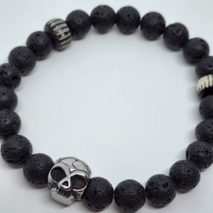 Bracelet perle homme pierre de roche de lave avec crâne et perles d’os faites à la main