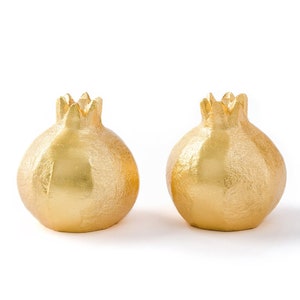 Pomegranate Salt and Pepper Shakers, Artisan Crafted Salt Celler Gold Tableware Shaker Set for Wedding Table Decor, Home Decor or Gifts image 3