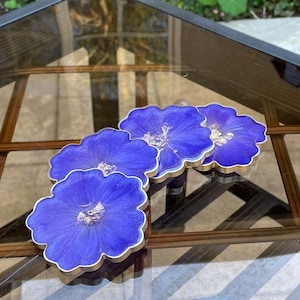 Shimmering violet color-shift coasters with gold accents, handmade epoxy resin coasters, 4.5” diameter, purple flower coaster sets of 2 or 4